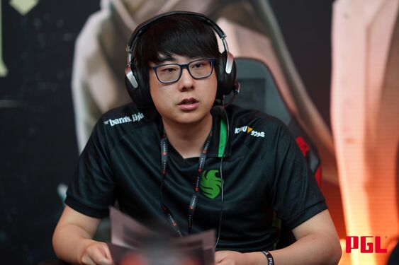 Perjalanan dan Gaya Hidup Sudah Terlalu Berat, Aui_2000 Tutup Karier Dota 2 Usai TI 2026