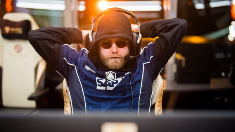 Juara Bertahan Tersingkir! Team Liquid Eliminasi Falcons dari TI 2026